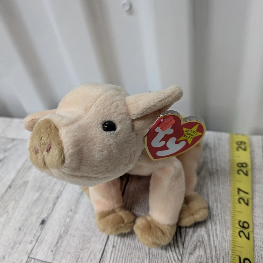 Ty knuckels Plush Pig with Cream and Pink Accents